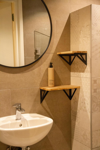 Bathroom 3, Boetiek hotel Azul, Goedereede