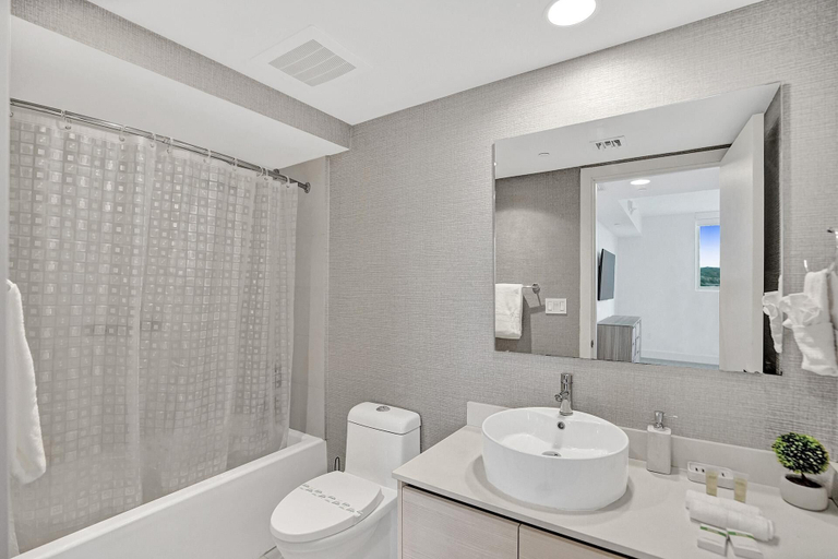 Bathroom 3, LUXURY 3BD APARTMENT BEACHWALK, Broward