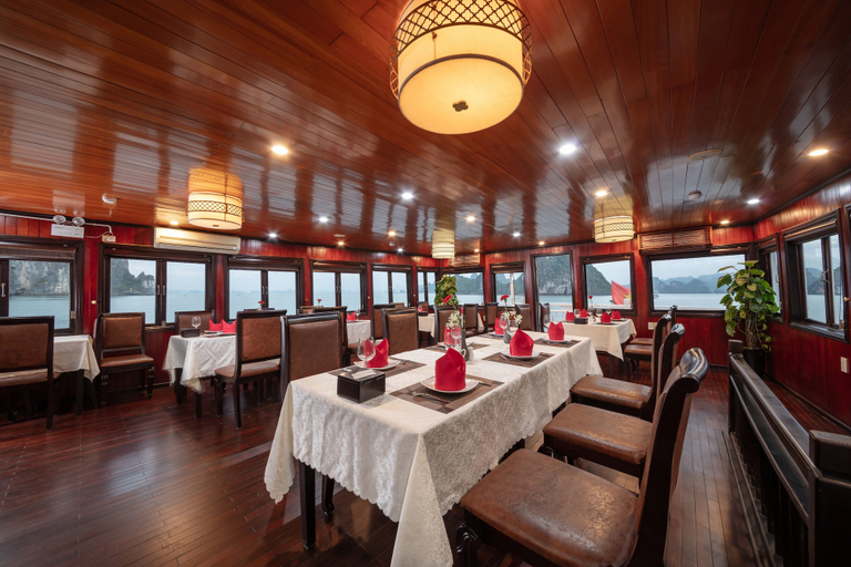 Food & Drinks 5, Ruby Cruise, Hạ Long