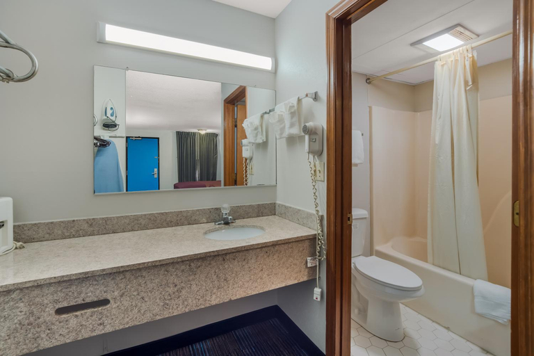 Bathroom 4, Rodeway Inn Augusta West - Fort Gordon, Richmond