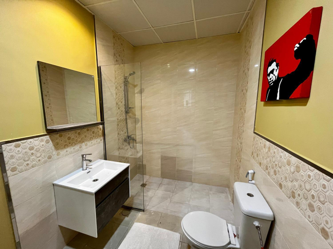 Others 2, Independent Spacious 3 Bedroom Villa, Dubai