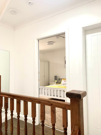 Others 5, Spacious 5BR house sleeps 10, Nottingham