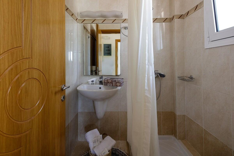 Bathroom 2, Villa Hercules | Refreshing Pool & Hydromassage , Crete