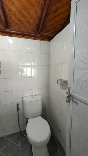 Bathroom 4, Kelimutu Paradiso Resort, Ende
