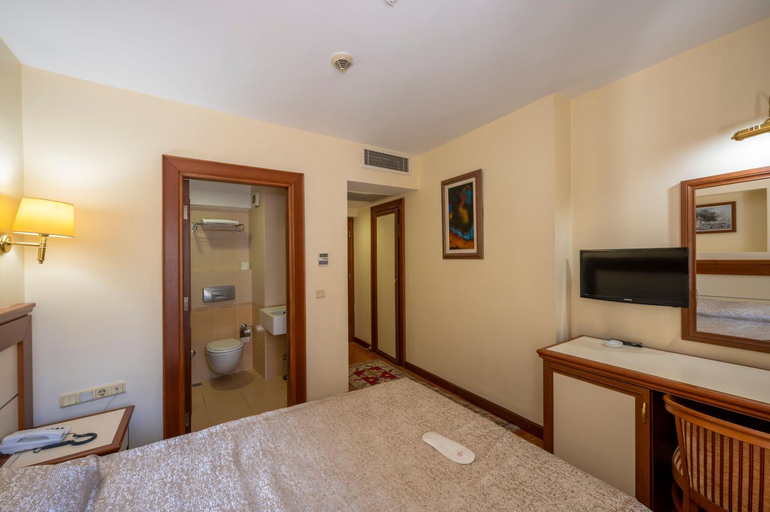 Bedroom 4, Hotel Erdal, Fatih