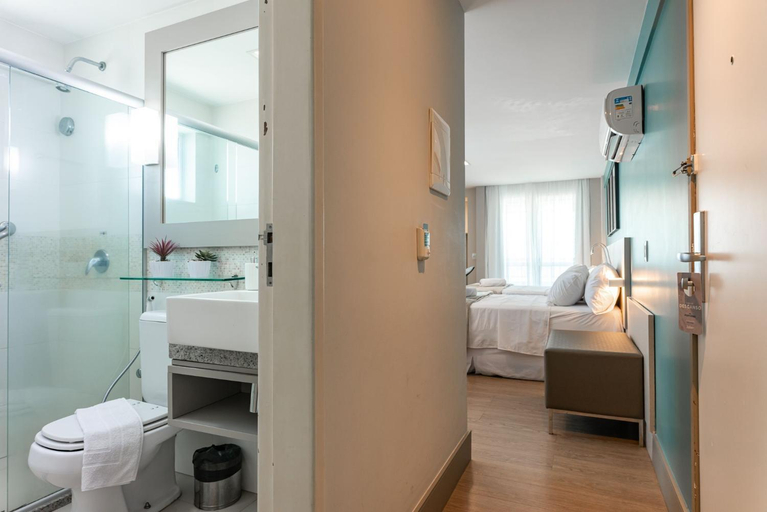 Bathroom 2, Apartamento em Hotel Beira Mar de Boa Viagem, Recife