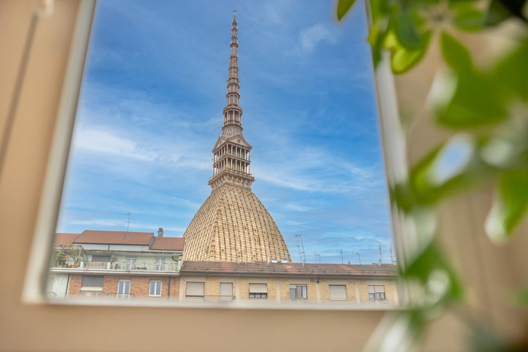 Others 2, Appartamenti Vista Mole, Centro a 15 min - Luxury Suites & fast WiFi, Torino