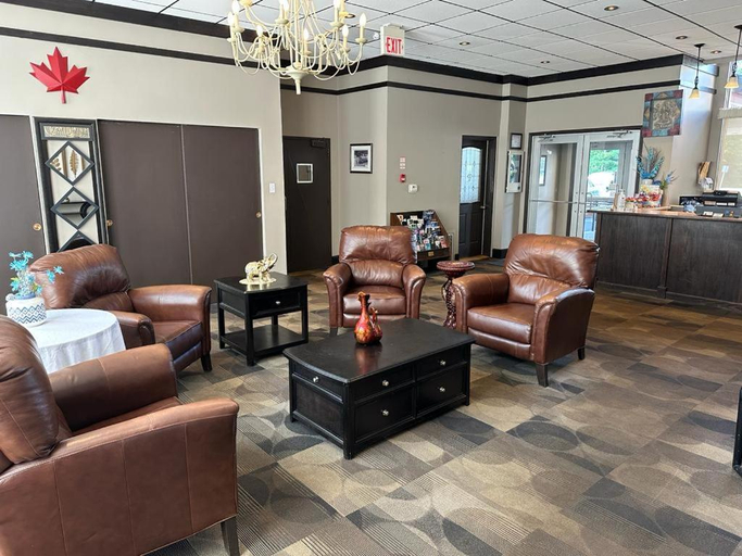 Others 5, Bear's den Lounge and Motel, Renfrew