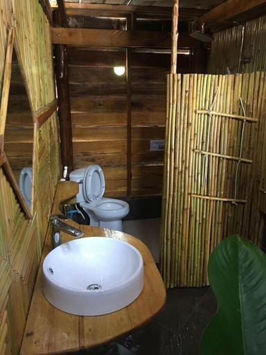 Bathroom 4, GreenBlue Beach Bungalow Resort, Sihanoukville