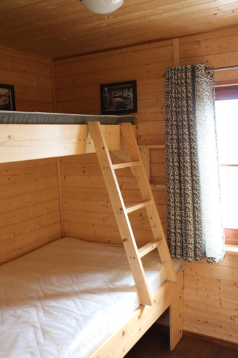 Bedroom 2, Dutch hausboat "MOLENDIEP" built 1909, Puck