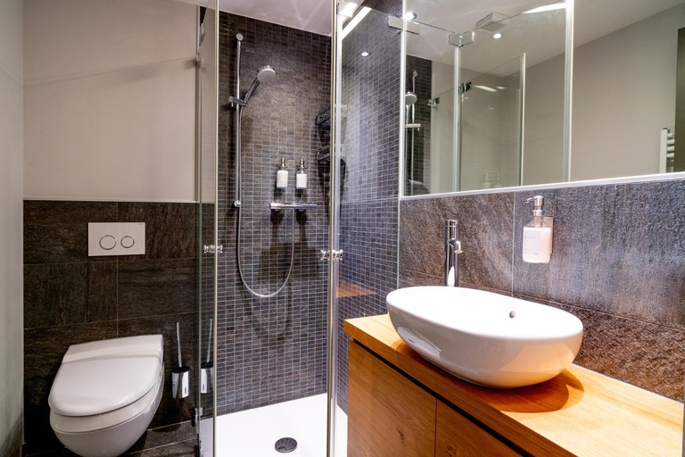 Bathroom 3, Apart-Hotel Laurus Lech, Bludenz