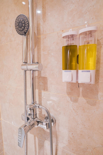 Bathroom 14