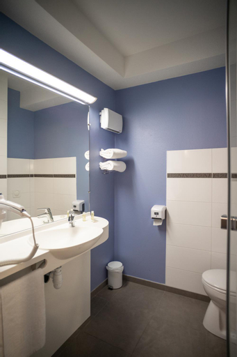 Bathroom 8