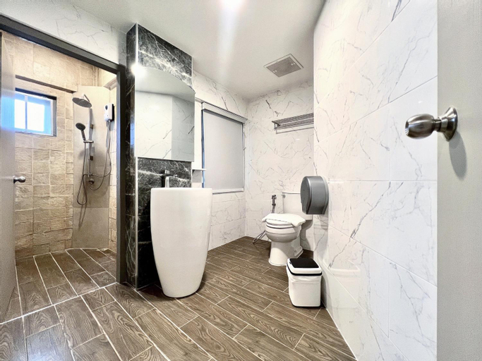 Bathroom 1
