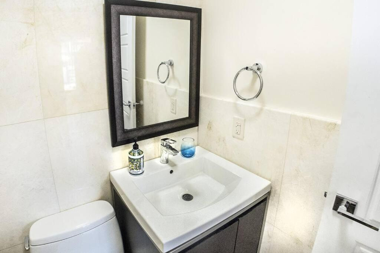 Bathroom 3, Villa at St. James Place “H”, Luxury, Pet Friendly, Miami-Dade