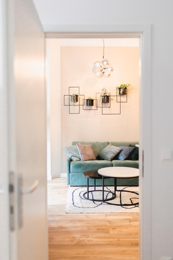 Others 4, The Weinert Suites, Berlin