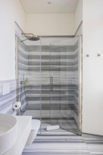 Bathroom 3, Villa Rossella, Locarno