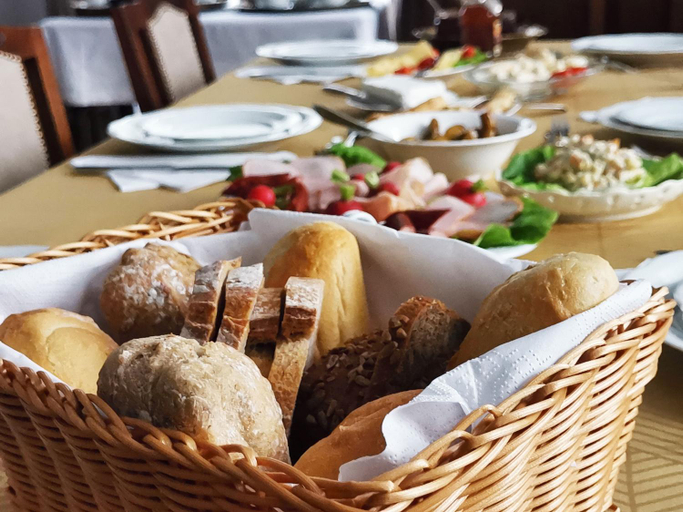 Food & Drinks 3, ZACZAROWALIM - Dom w Gorach Sowich, Wałbrzych