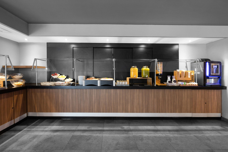 Food & Drinks 5, City Express Plus by Marriott Guadalajara Expo, Zapopan