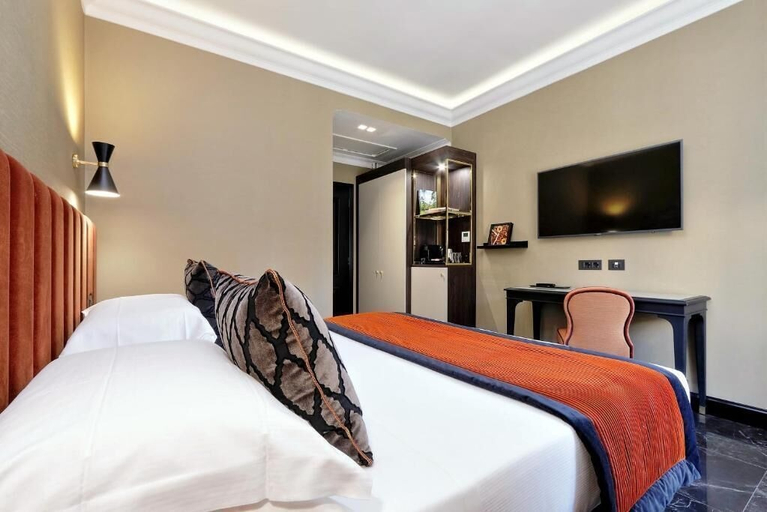 Room 5, BQ HOUSE COLOSSEO Luxury rooms, Roma