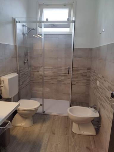 Others 5, b&b Casa Balai 72 a 100 MT dalle Spiagge, Sassari