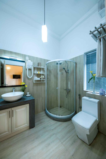 Bathroom 4, Floating Mountain Villa, Kothmale