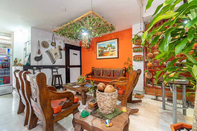 Public Area 3, Ayenda 1422 Caney, Santiago de Cali