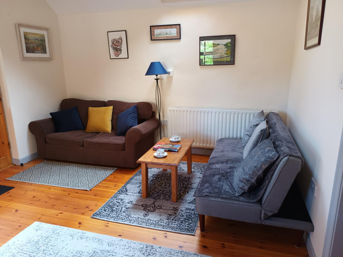 Others 5, Sea View 1-Bed Cottage Sleeps 2 w Private Garden