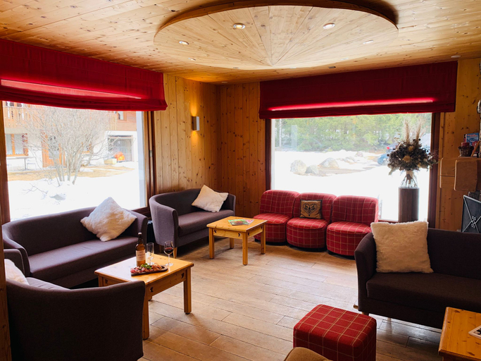 Public Area 2, L’Arveyron Open House, Haute-Savoie