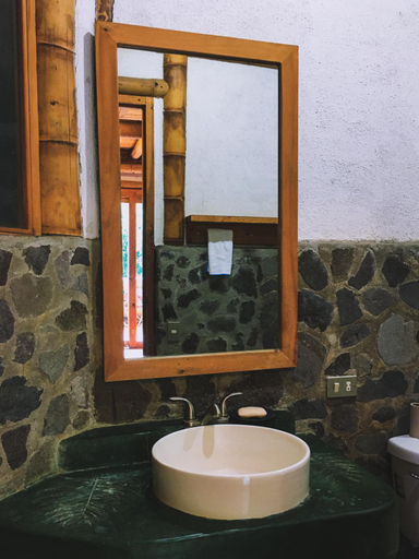 Bathroom 1, Bambu Guest House, Santa Cruz La Laguna