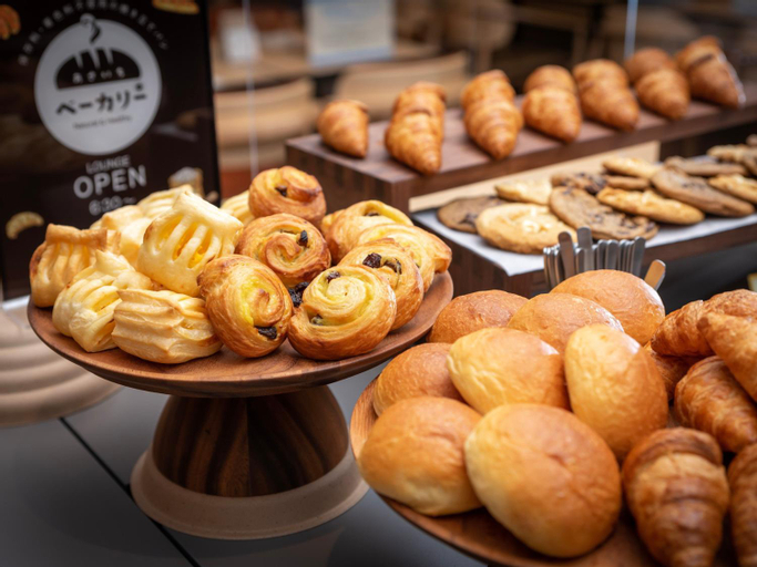 Food & Drinks 17