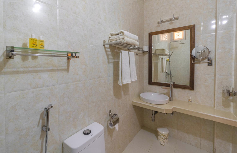 Bathroom 3, Ocean Lilly Inn
