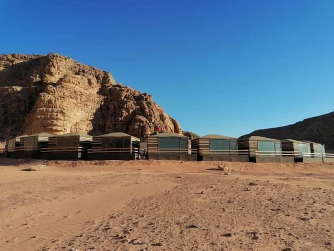 Others 4, Desert Sand Camp, Quaira