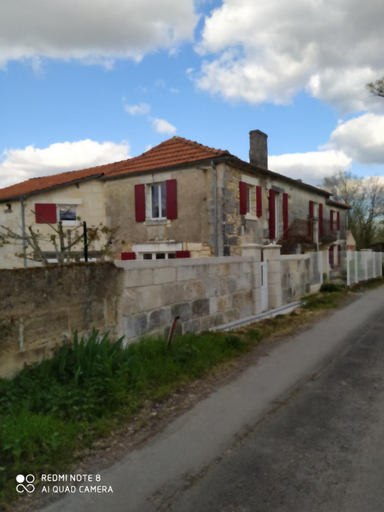 Others 2, Chambre privative dans ferme renovee a 7mn de Perigueux, Dordogne