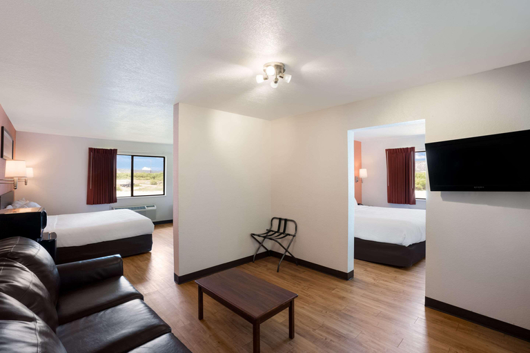 Bedroom 3, Quality Inn & Suites Junction, Kimble