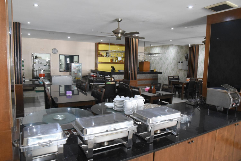Food & Drinks 4, The Base Inn｜Near Beach｜Near Night Market, Pattaya