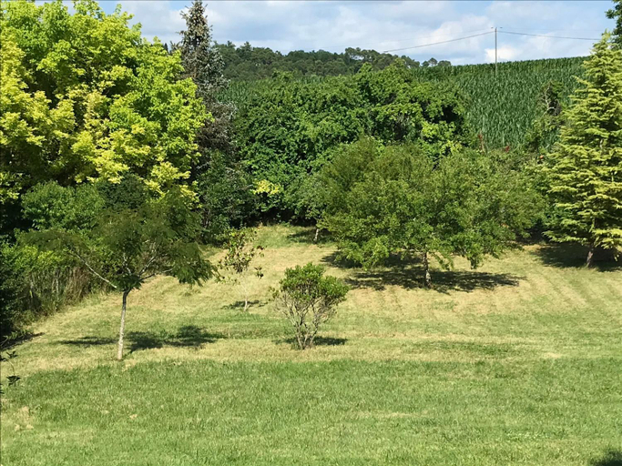 Others 5, Le pre du val, Dordogne