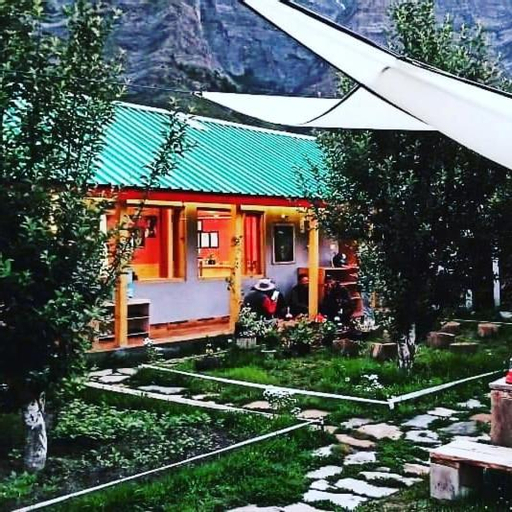 Flying monk huts and restaurant, Lahul & Spiti