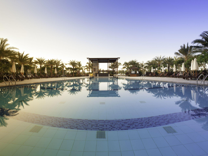 Sport & Beauty 2, Aloha Oceanfront Suite Resort , Hainan