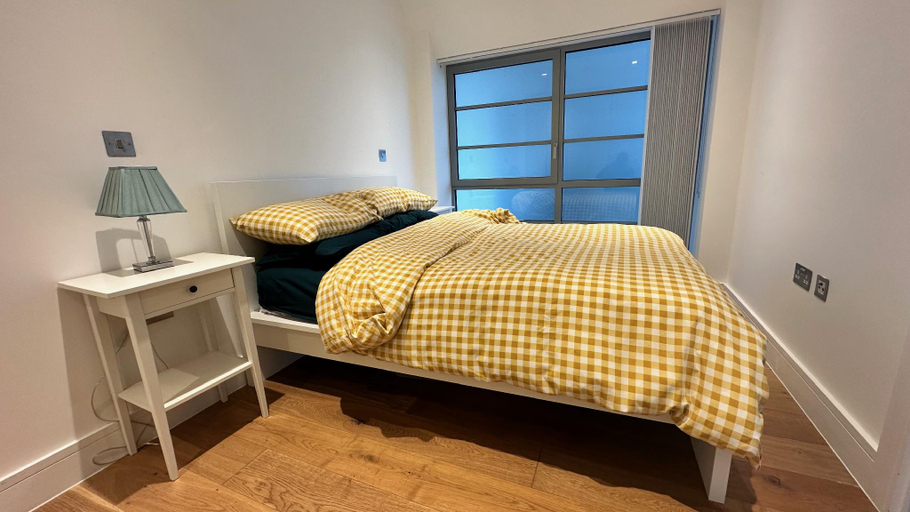 Bedroom 2, Modern Stylish 1 Bedroom Flat, London