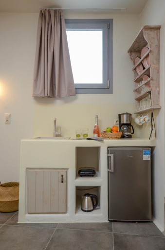 Others 4, Africanis Suites, South Aegean