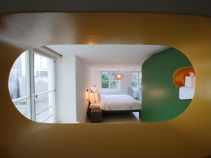 Others 1, Hotel in het Huis van Deventer, Deventer