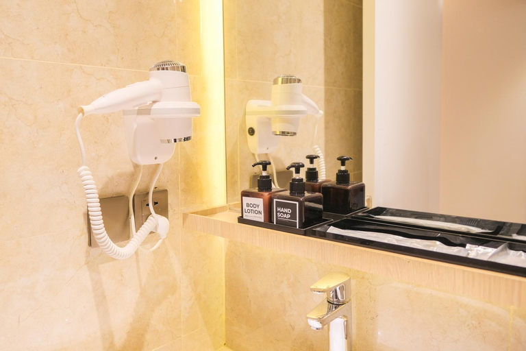Bathroom 9