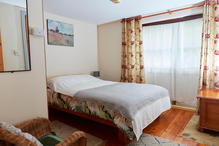 Others 2, Sea View 1-Bed Cottage Sleeps 2 w Private Garden