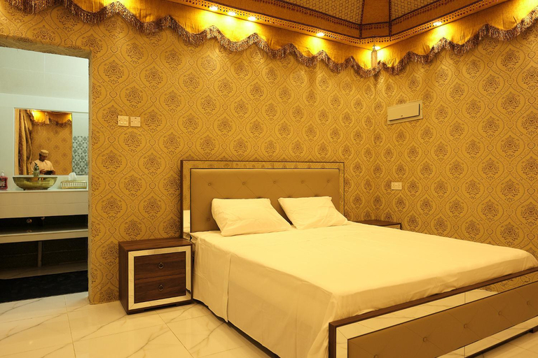 Bedroom 2, SalemFish Guest House, Sur