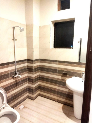 Bathroom 3, HOTEL ROYAL SWEET, Lahore