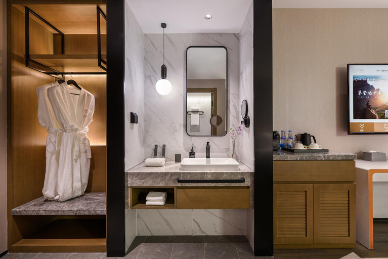 Bathroom 4, Crystal Orange Hotel Hangzhou Grand Canal Wanda Pl, Hangzhou