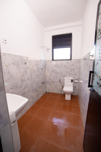 Bathroom, Chef Naturelle's Guest House, Udunuwara