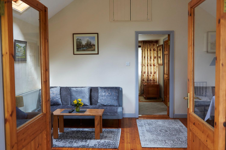 Others 4, Sea View 1-Bed Cottage Sleeps 2 w Private Garden