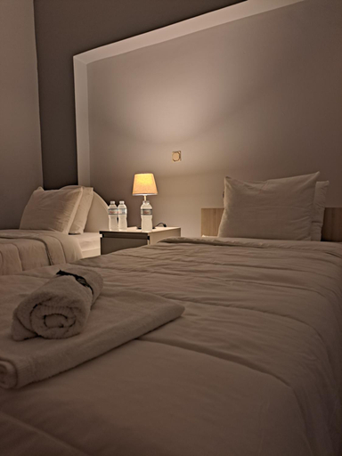 3, Four seasons apartment, Attica